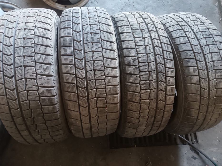 Продам резину зима DUNLOP