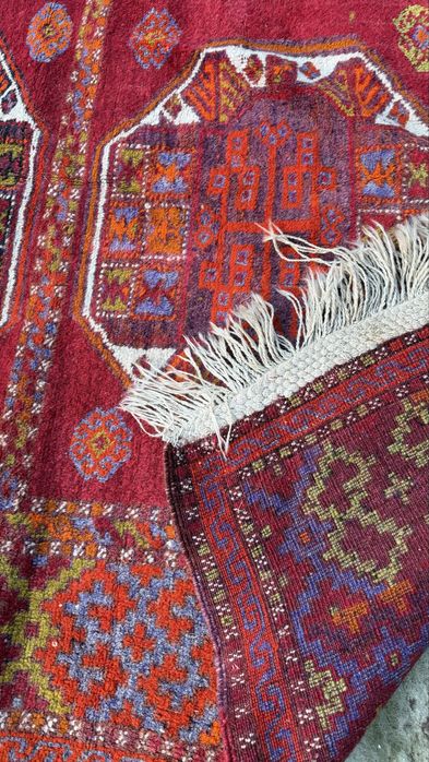 Ръчно Тъкан Оригинален Персийски Вълнен Килим