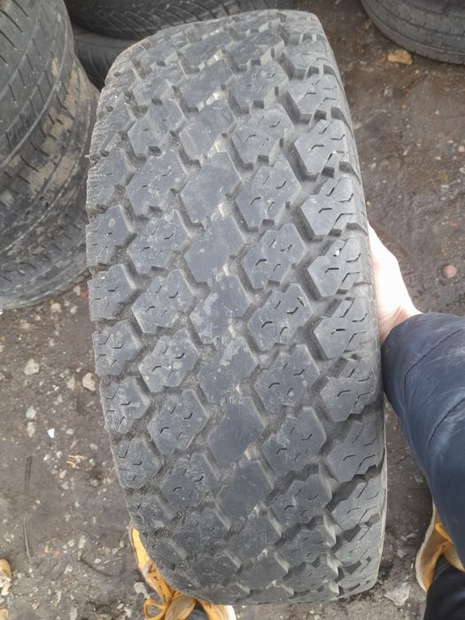 Vand 1 anvelopa 30×9.50 R 15 LT BUN fără defecte