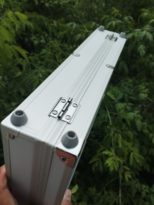 Кейс алюминиевый чемодан дипломат