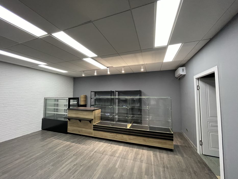 Витрины для продажи