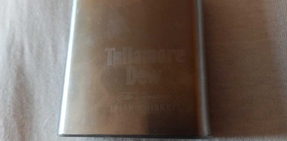 Продавам фласки Tullamore Dew и други.