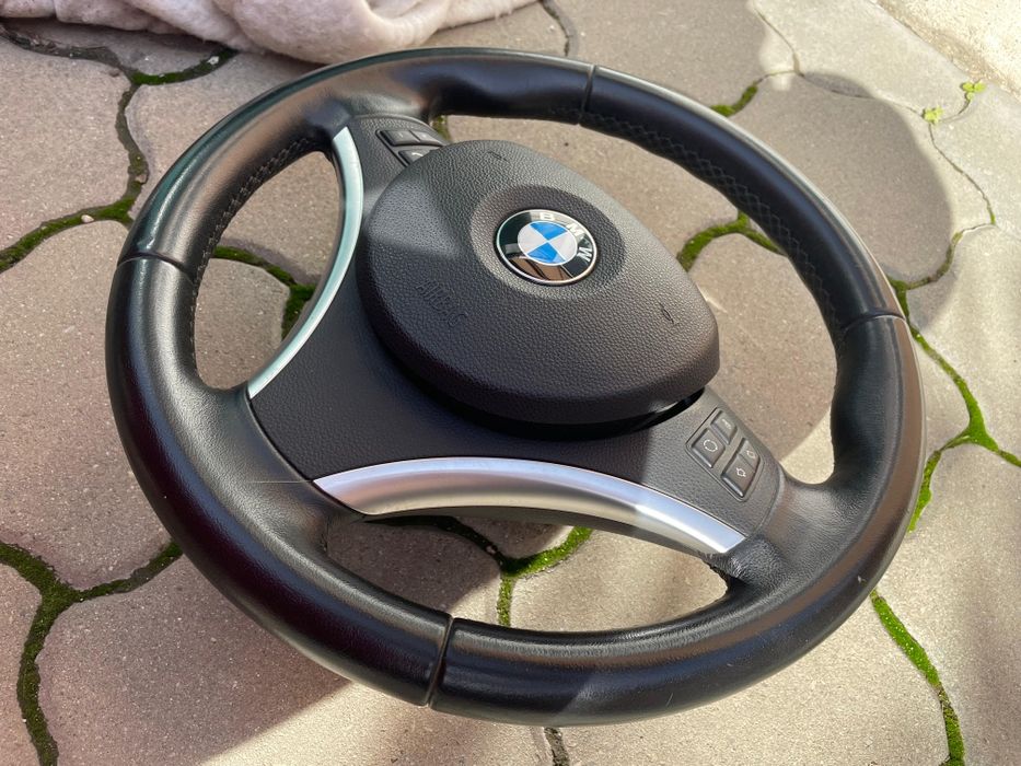 Vând volan BMW seria 1 3 X1