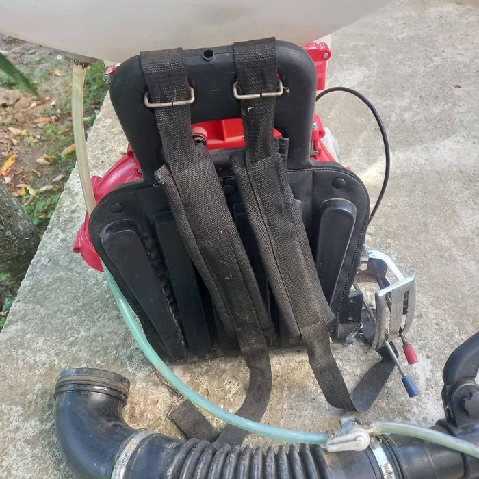 Бензинова гръбна пръскачка