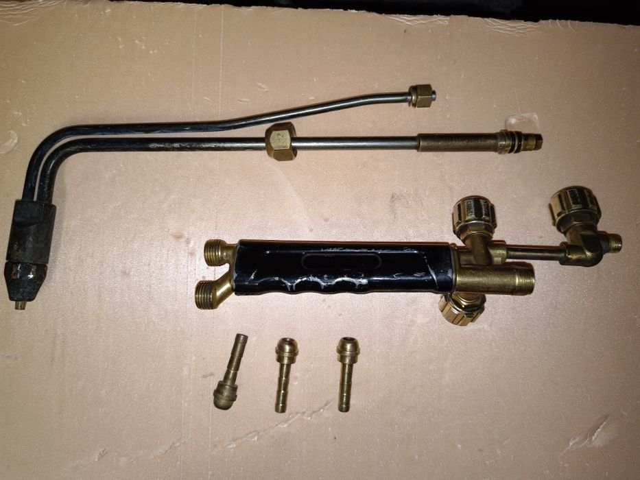 Резак  продам в отличном рабочем состоянии