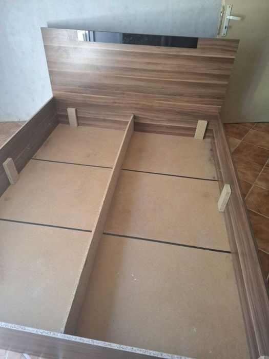 Легло с нощни шкафчета - 160/200