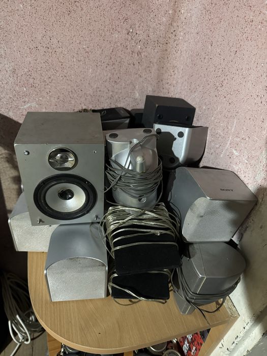 Vând diferite difuzoare