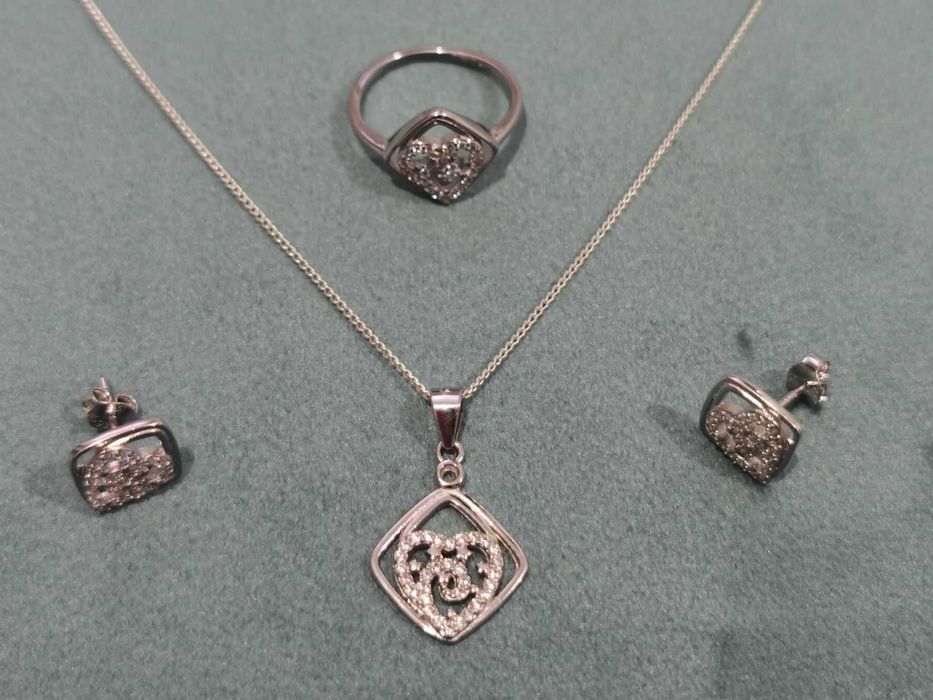 Set argint 925 - lant, pandantiv, cercei si inel - cadou femei