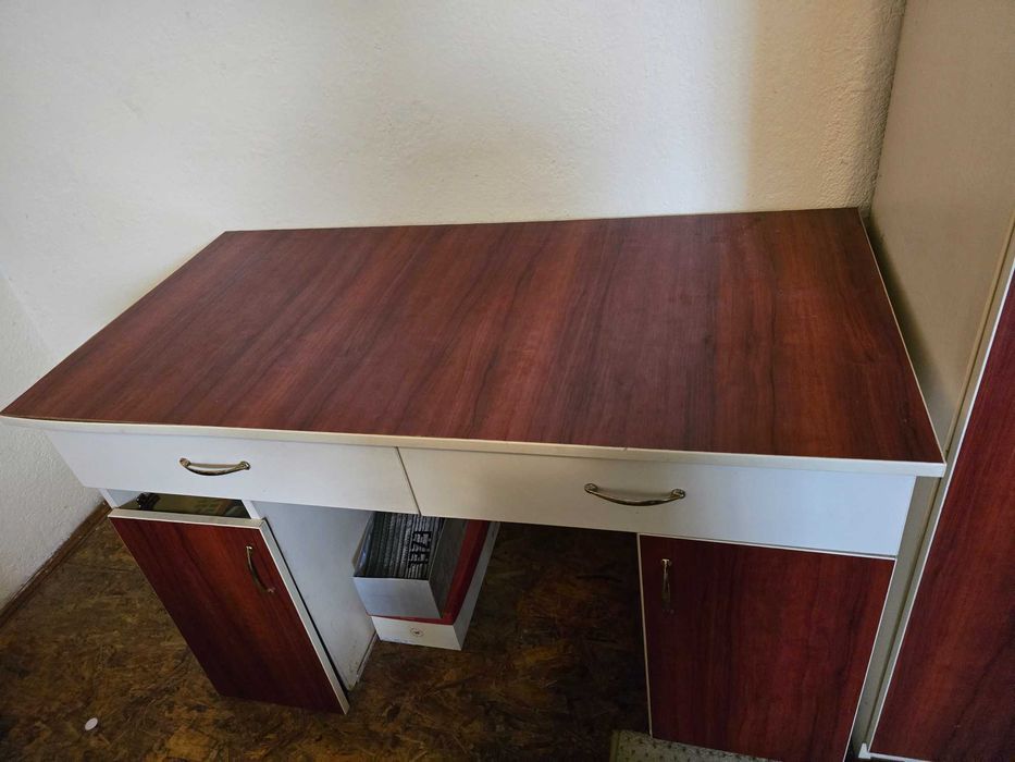 Секция, гардероб, ракла