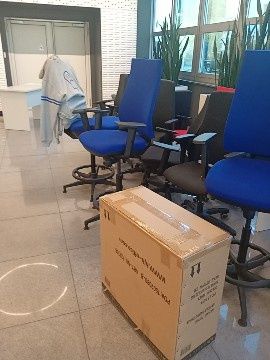 Birouri și scaune pe roți