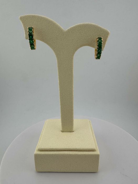 Продам серьги Изумруд