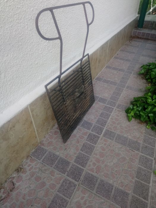 Скара за барбекю