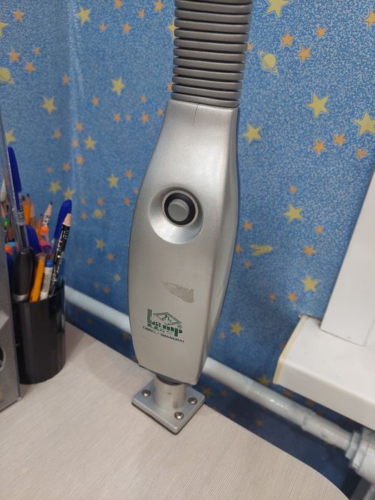 Продам настольную  лампу.