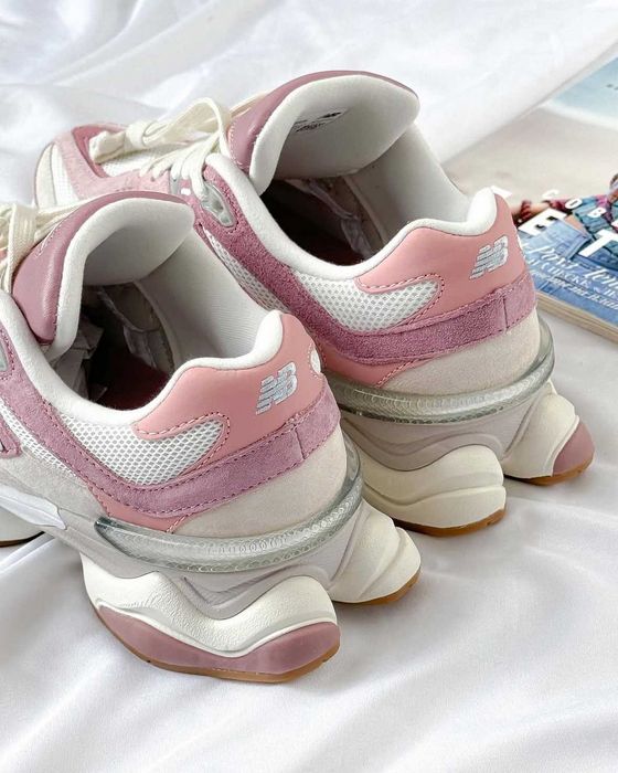 New Balance 9060 Rose Pink