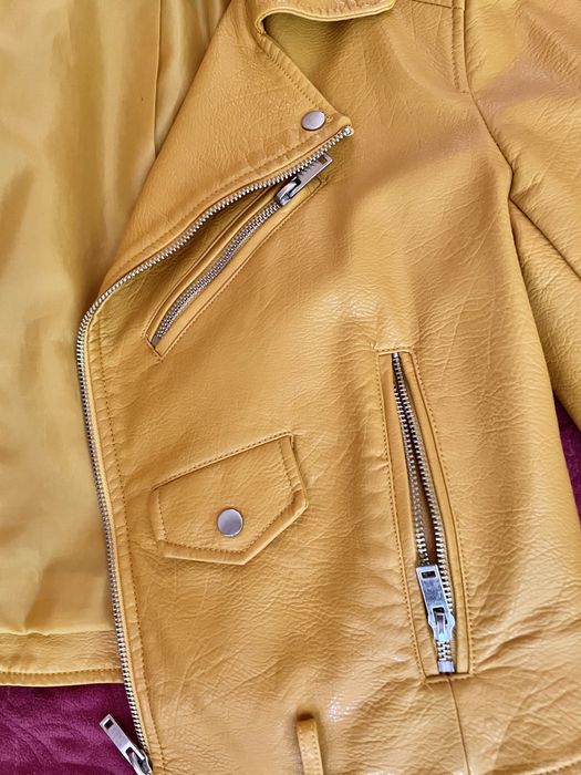 Куртка zara желтая
