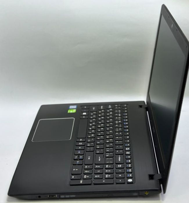 Ноутбук Acer Aspire E5-575