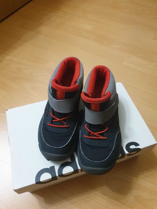 Vand ghetute copii Decatlon Quechua nr 32 talpic 22cm in stare super