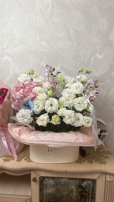 Гүл      сатылады