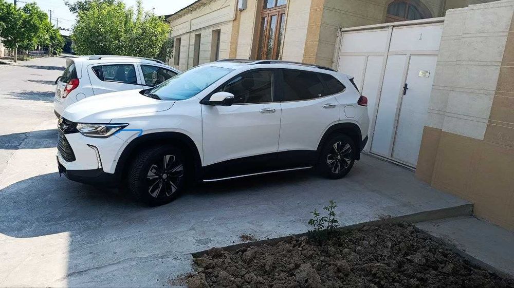 Chevrolet Tracker 2023 — 9