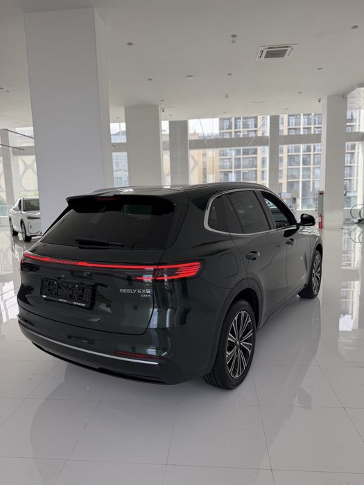 Geely EX5 EM-i.