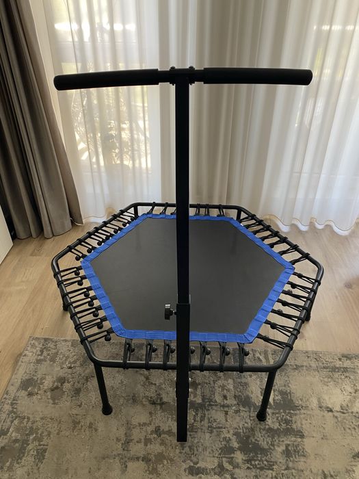 Trambulină Fitness Hexagonală  cu mâner reglabil – stare excelentă