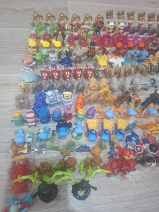 Продам киндеры есть и коллекции