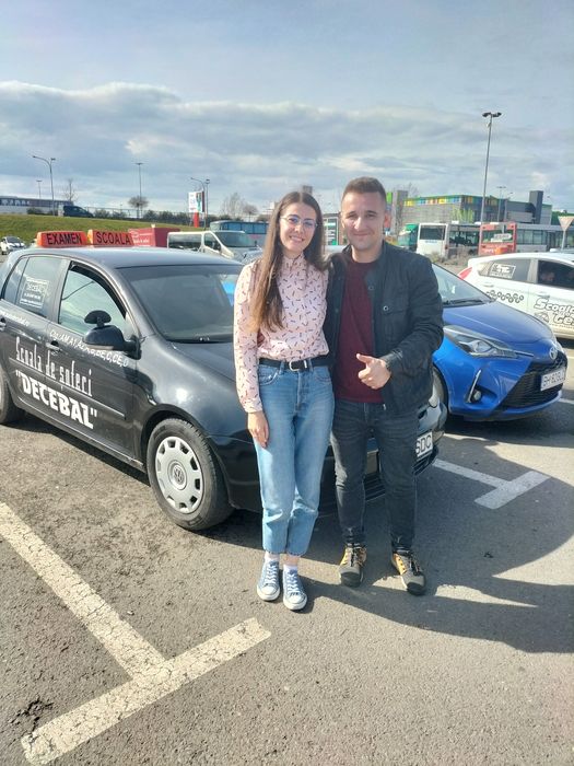 Instructor auto (automat sau manual)  scoala auto Decebal