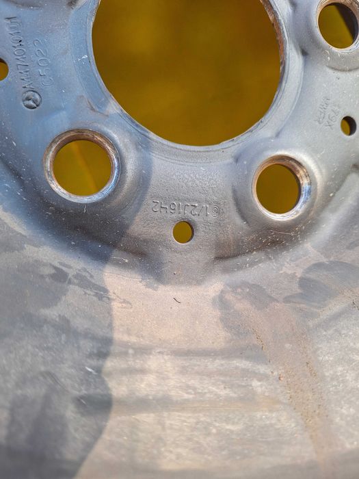 Гуми с джанти вито/виано