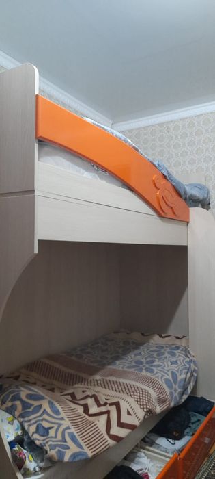 Продается двух ярусная кровать