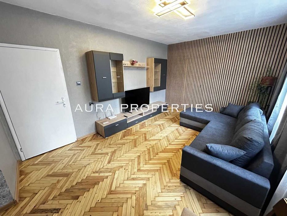 Дава се под наем Тристаен апартамент в Разград, Възраждане - 85 кв.м за 408 € - Снимка #1