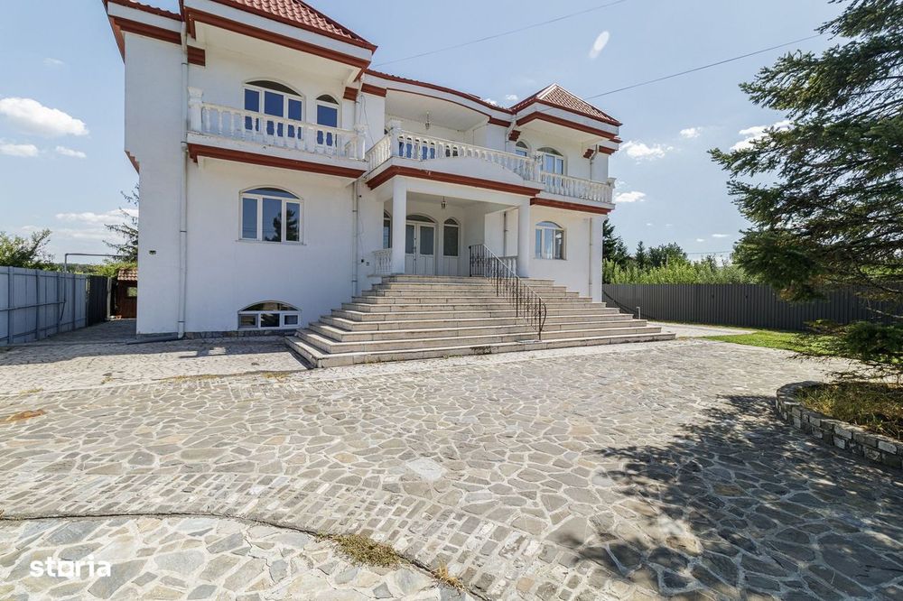 Domeniu privat 5.000 mp, cu reședință de 625 mp și piscină, Corbeanca