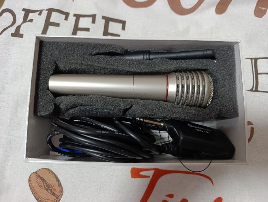 Продам беспроводной микрофон