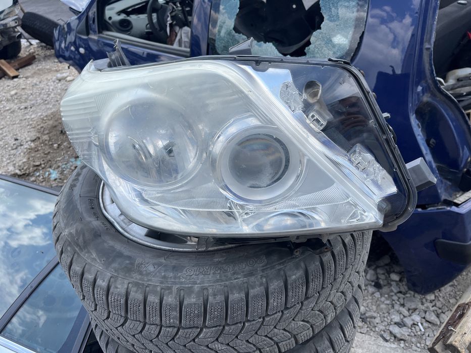 Фар Toyota Land Cruiser десен
