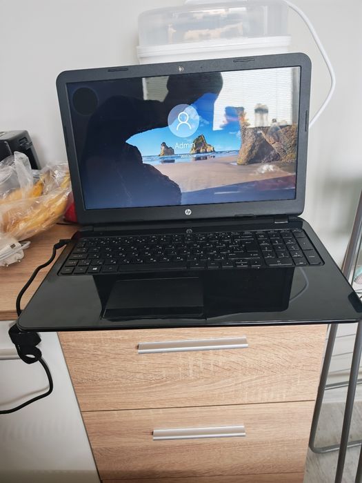 HP 15 r151nu laptop