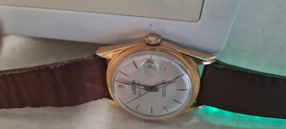 Vând ceas mecanic DOGMA ANCRE