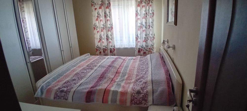 De vanzare apartament 3 camere