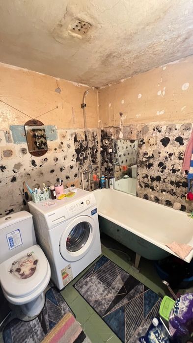 Продается  1 комнатная Сатпаева 22