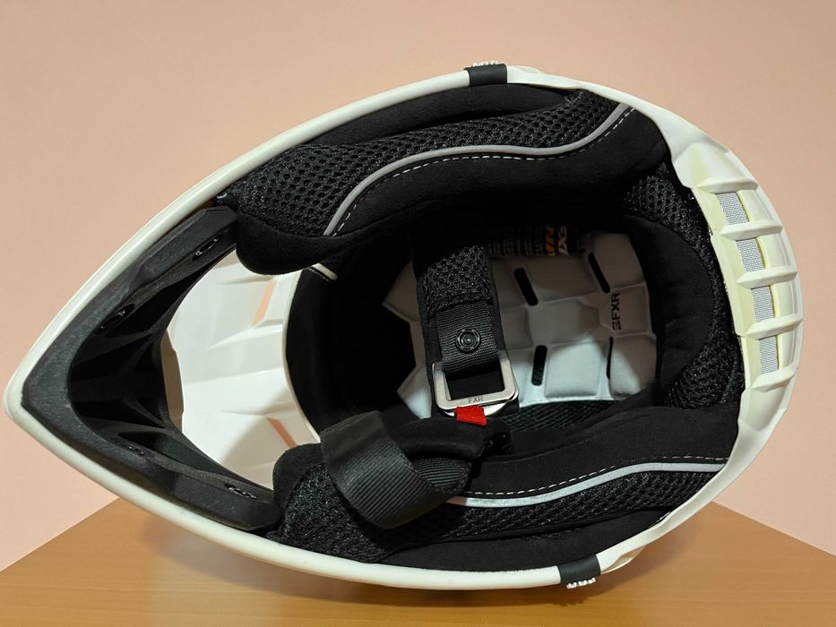 Каска за Мотокрос FXR Clutch Evo