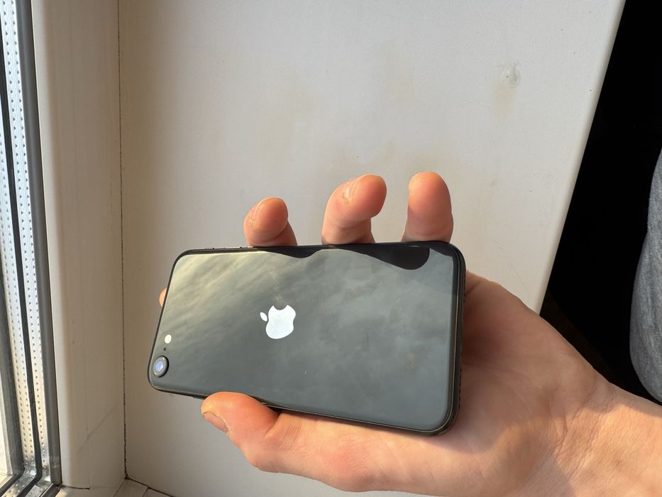 IPHONE SE 2 64gb