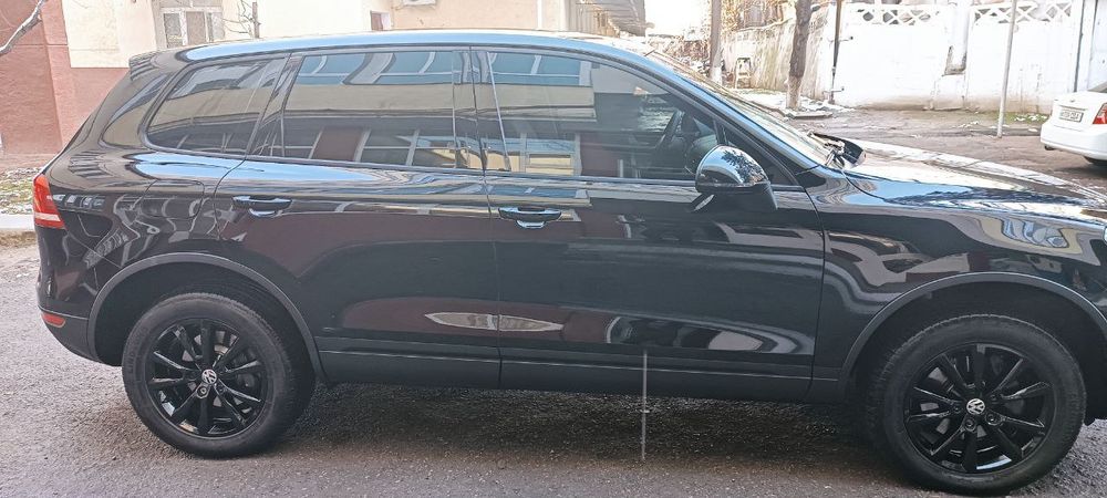 Сотилади Volkswagen touareg 2013 й