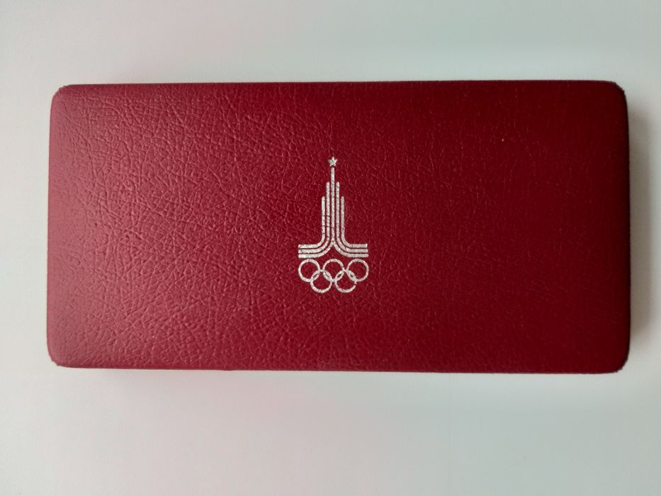 Продам набор монет