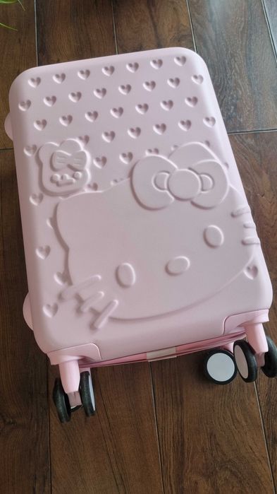 Детски, розов куфар Hello Kitty /Хело Кити/ на колелеца + ръчна чанта