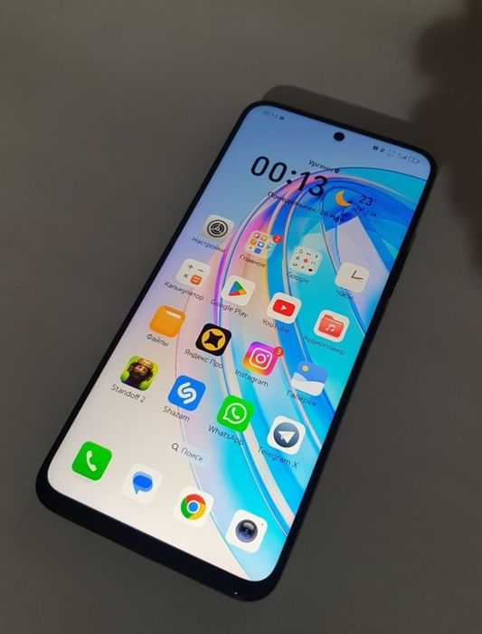 Honor x8a 6/128 .