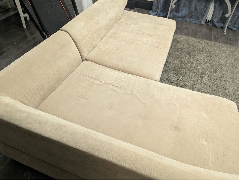 Диван раскладывающийся