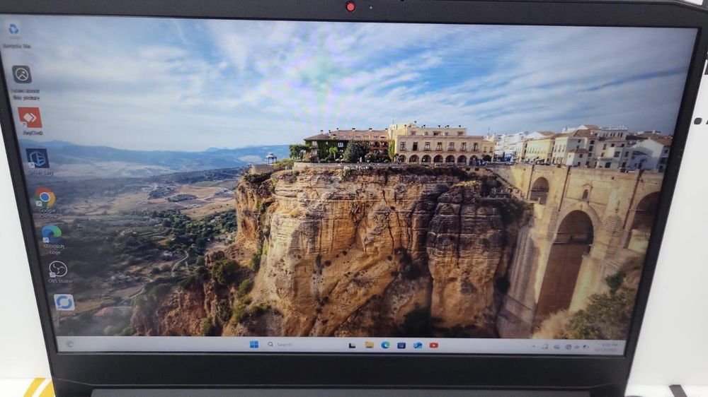 Laptop Gaming Lenovo IdeaPad 3 15IHU6 -N-