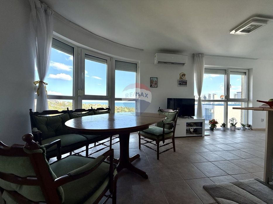 Продава се Тристаен апартамент в Балчик - 89 кв.м за 1270 €/кв.м - Снимка #2