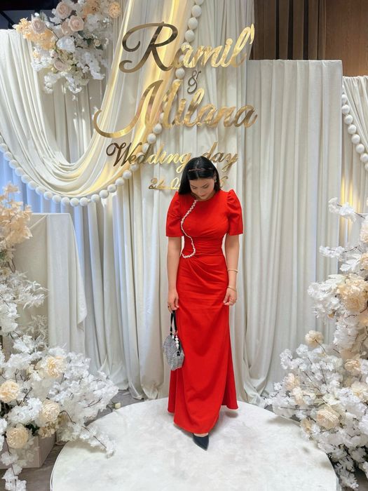 Шикарные вечерние платья