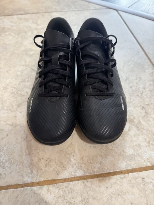 Детски бутонки Nike