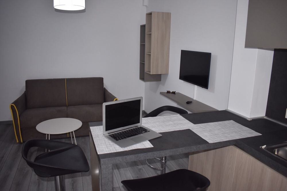 Inchiriez apartament in regim hotelier 2 camere in City Residence