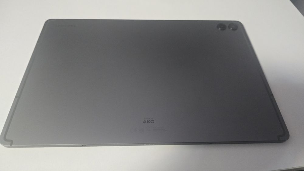 Таблет Samsung Tab S9 FE 256 GB + подарък Клавиатура и калъв